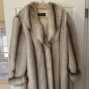 Monterey Women's Fur Coat - Gray